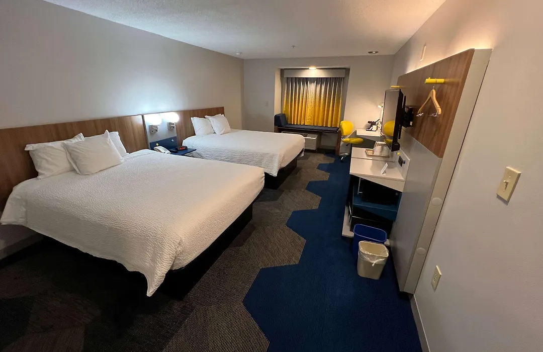 Microtel Inn & Suites By Wyndham Charlotte/Northlake-1