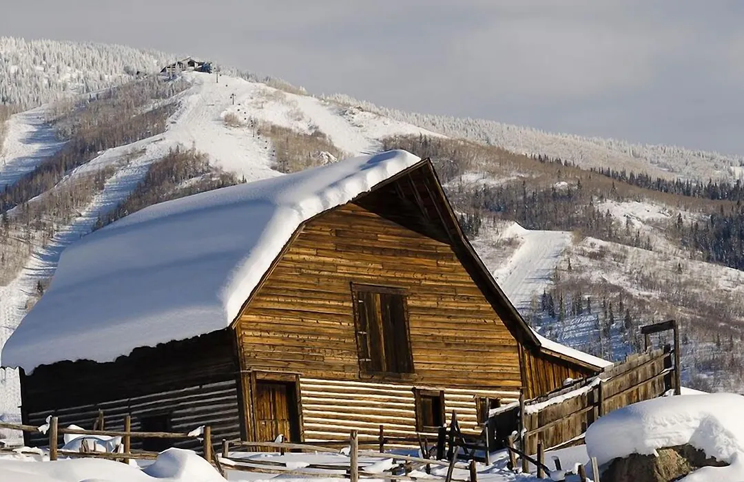 Rockies Condominiums By Mountain Resorts-1