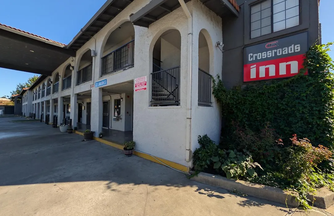 Crossroads Inn - Downtown Sacramento-1