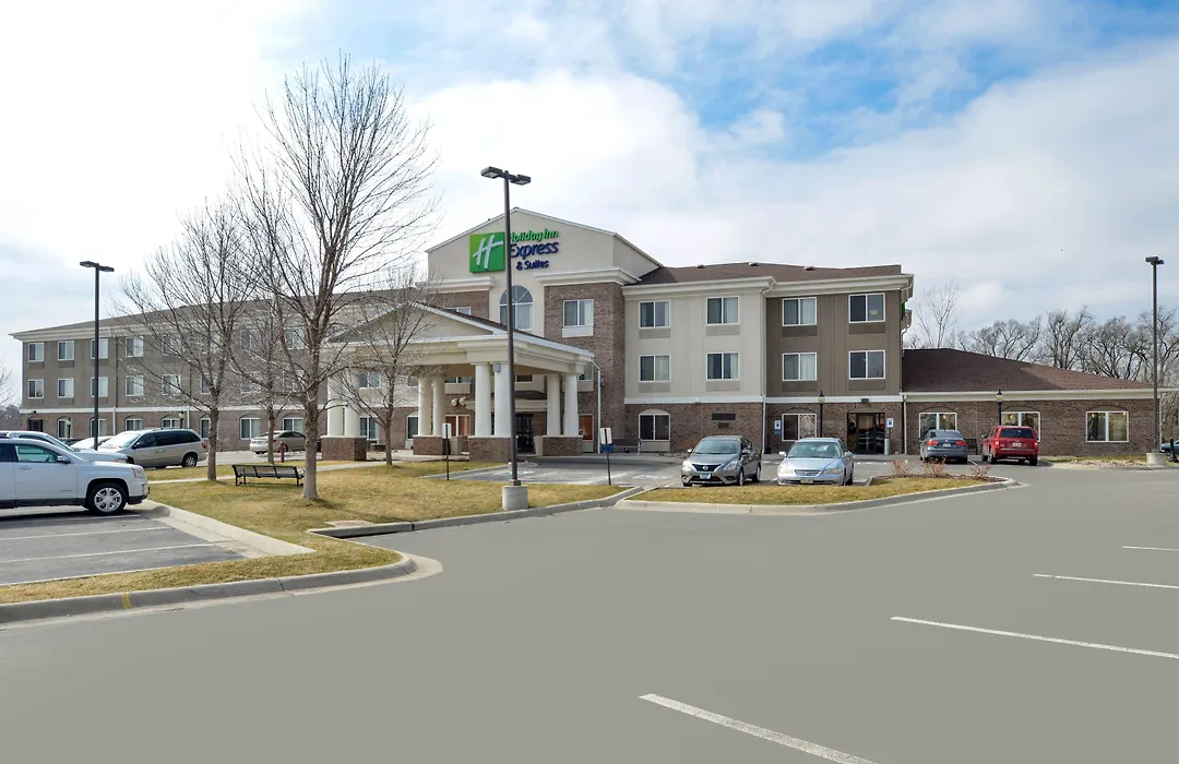 Holiday Inn Express Hotel & Suites Omaha West By Ihg-1