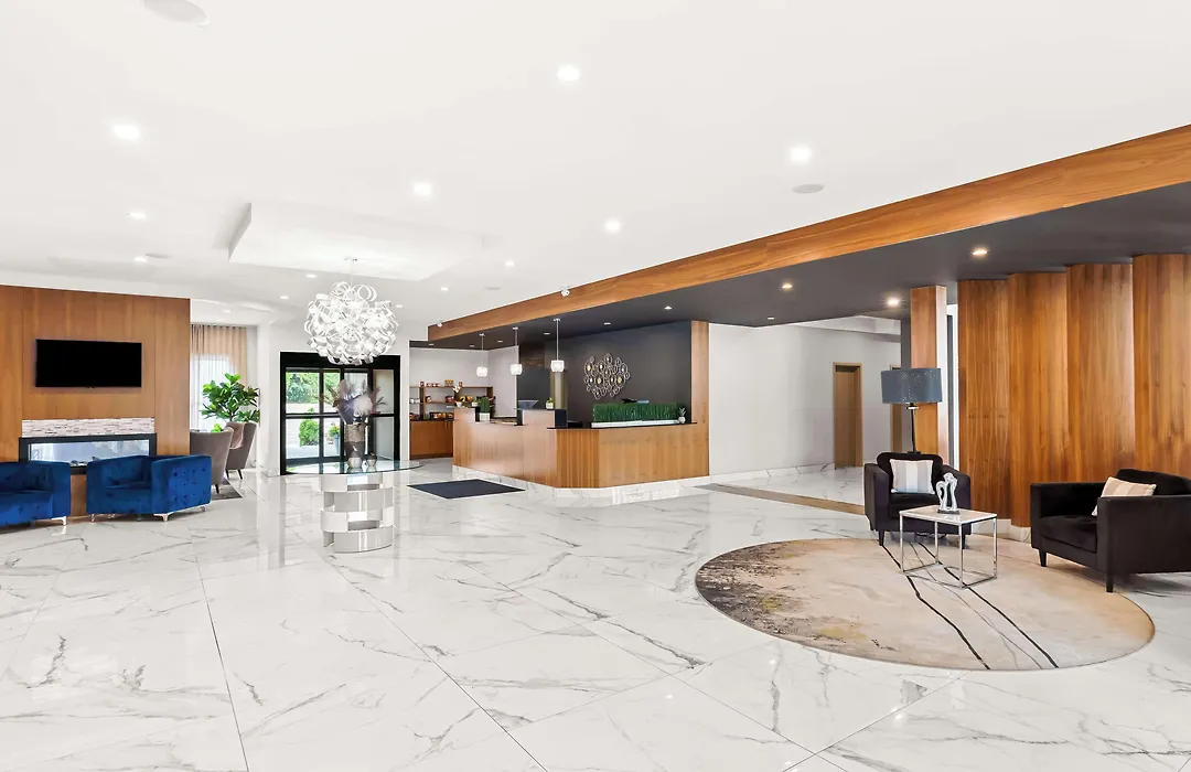Best Western Plus Montreal East-1