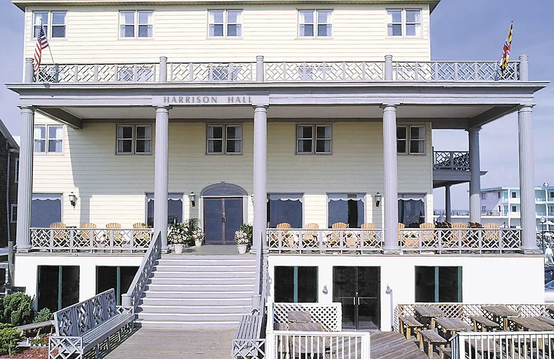 Harrison Hall Hotel-1