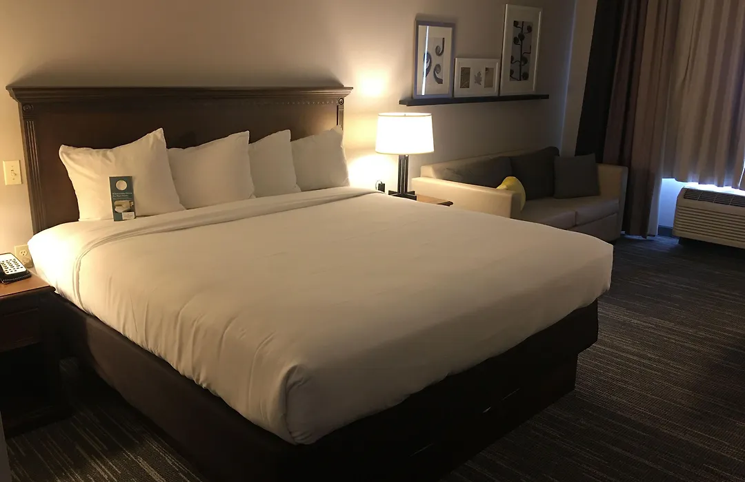 Country Inn & Suites By Radisson, Grand Rapids East, Mi-1