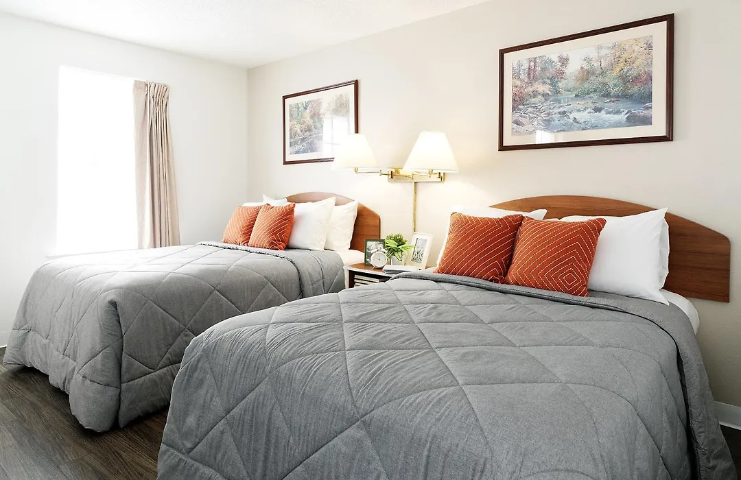 Intown Suites Extended Stay Phoenix Az - West-1