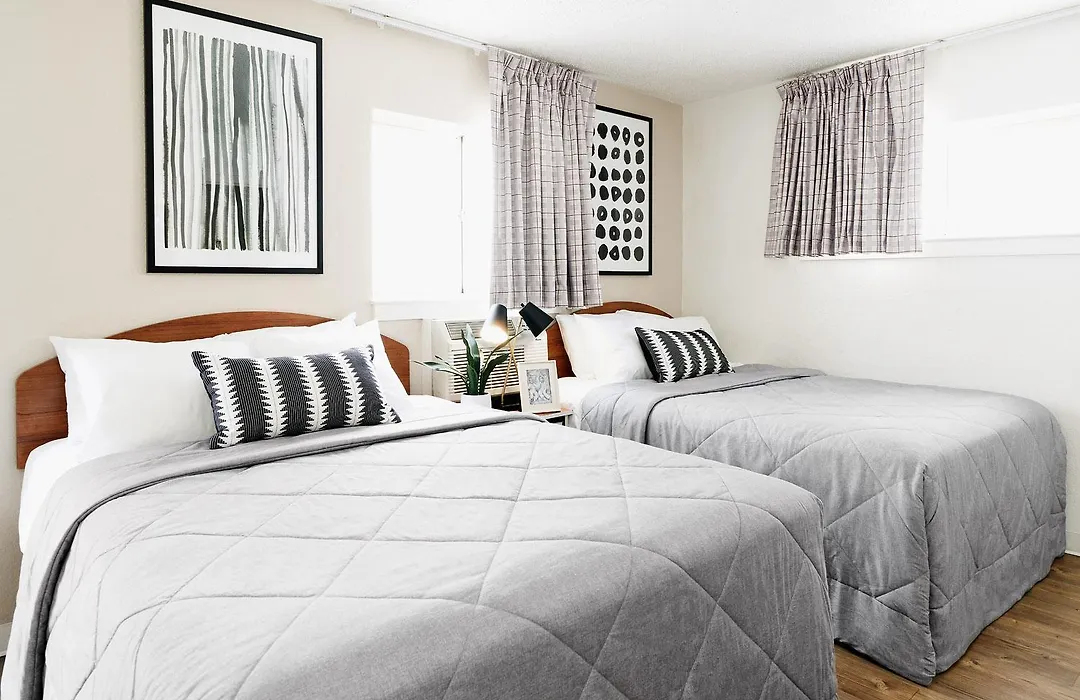Intown Suites Extended Stay Phoenix Az - Chandler-1