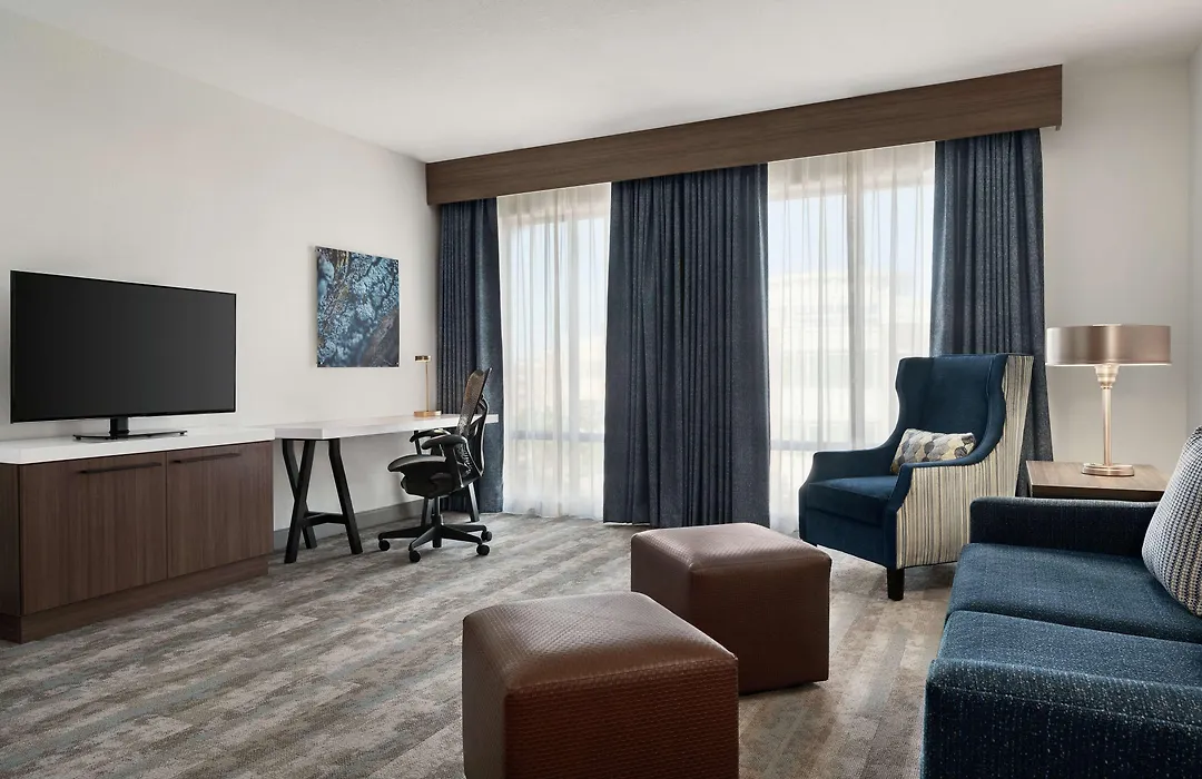 Hilton Garden Inn Charlotte/Ayrsley-1