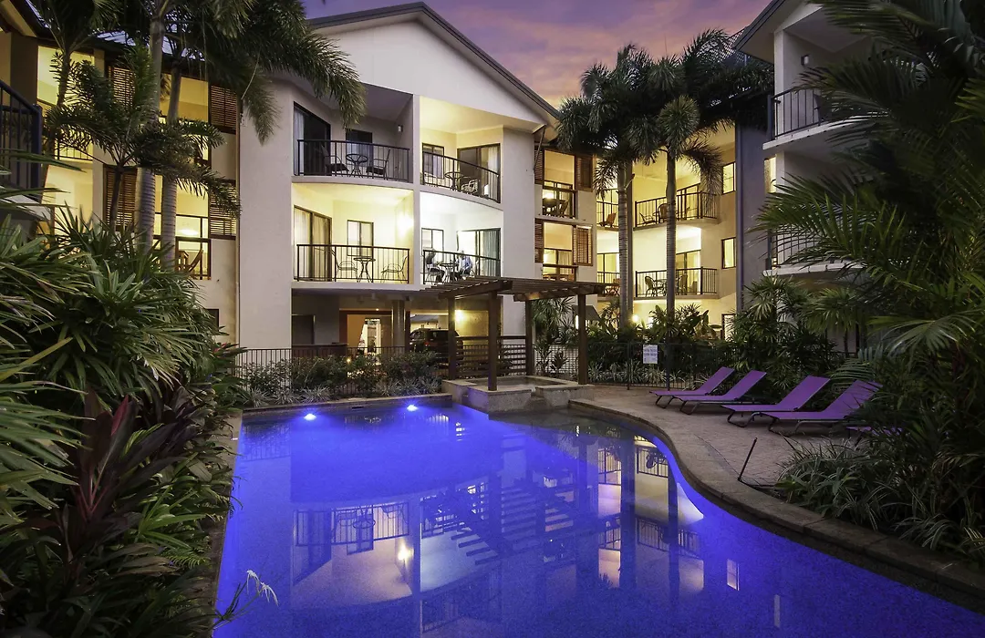 Bay Villas Resort-1