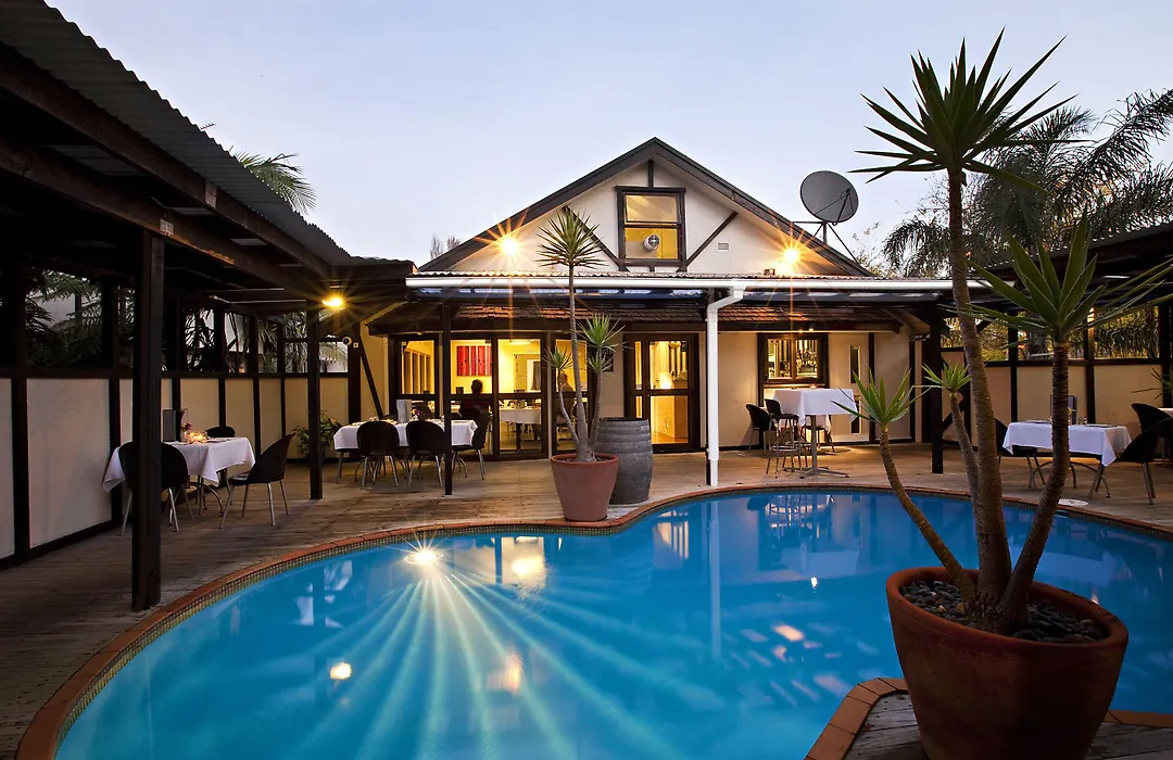 Mount Richmond Hotel-1