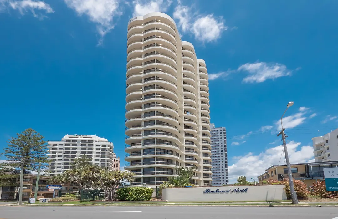 Boulevard North Holiday Apartments-1