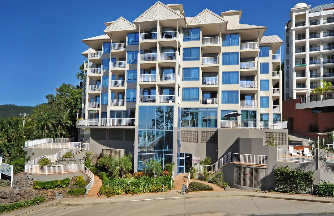 At Whitsunday Vista Holiday Apartments-1