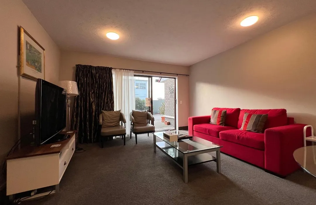 Strathern Motor Lodge-1