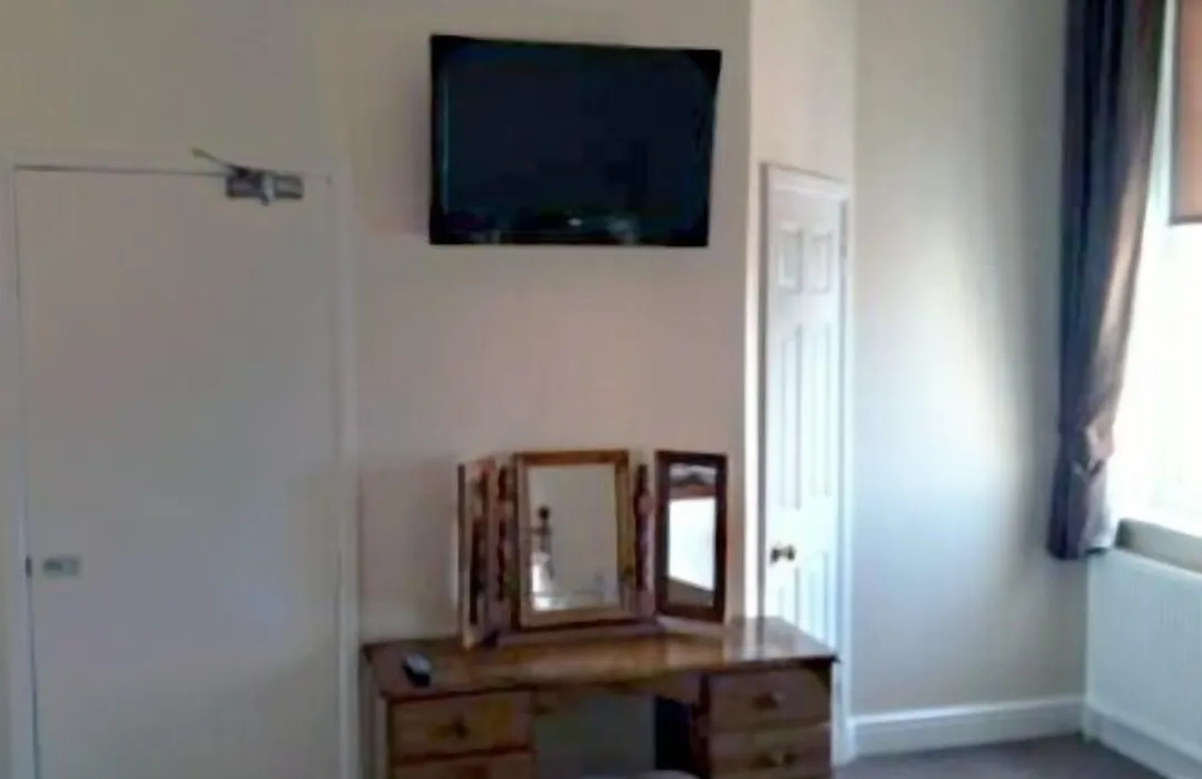 Clifton Hotel-1