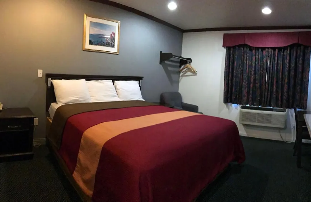 Starlight Inn Canoga Park-1