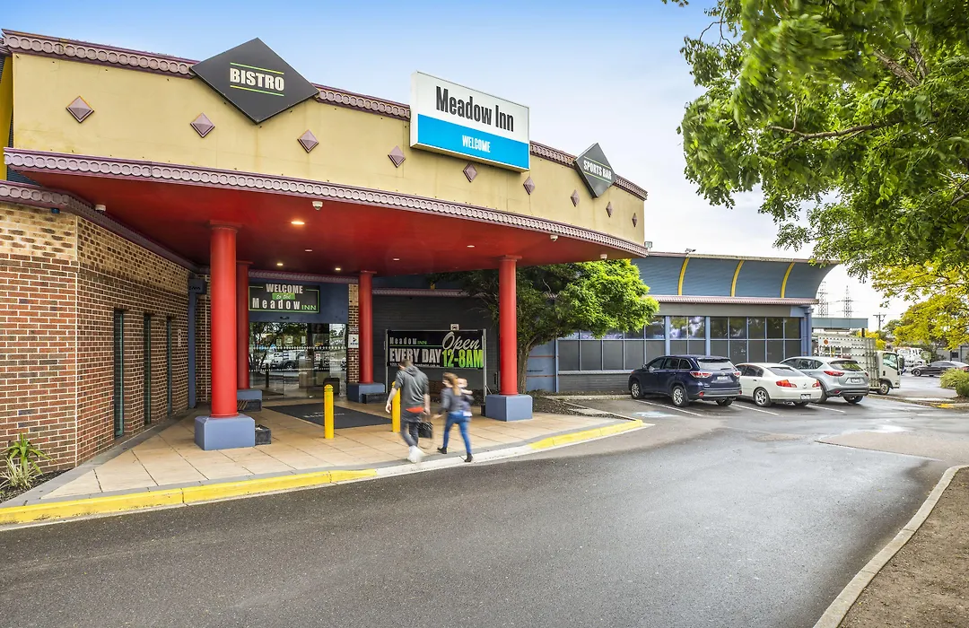 Meadow Inn Hotel-Motel-1