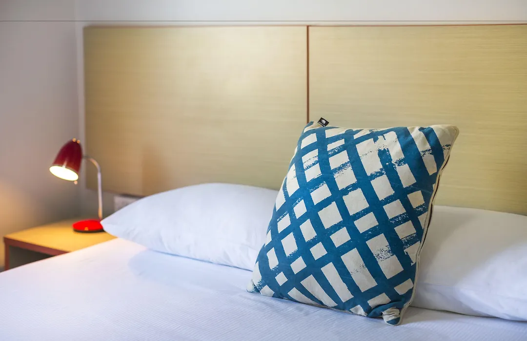 Melton Hotel Auburn-1