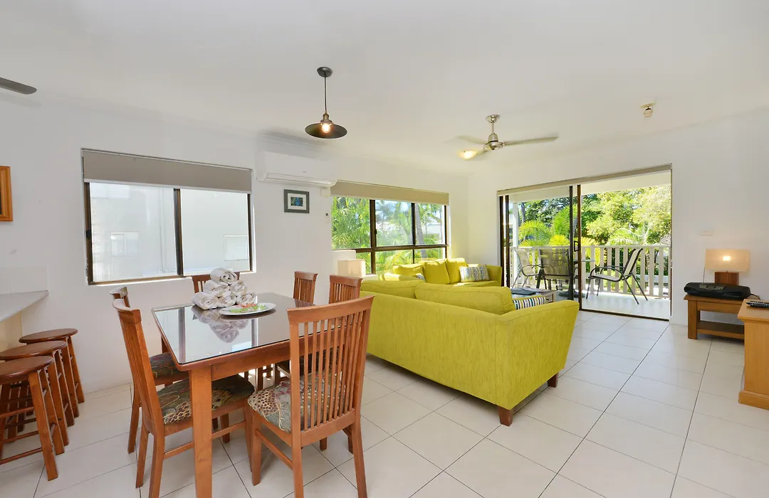 Seascape Holidays - Tropical Reef Apartments-1