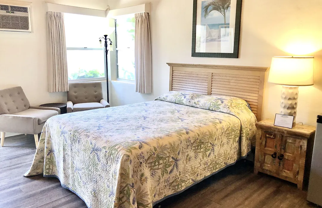 Surf Studio Beach Resort-1