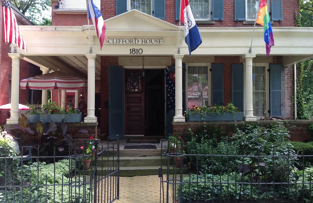 Clifford House Private Home B&B-1
