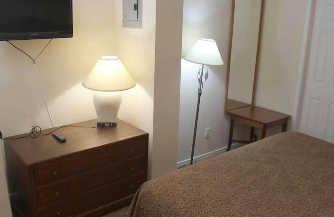 Niagara Inn & Suites-1