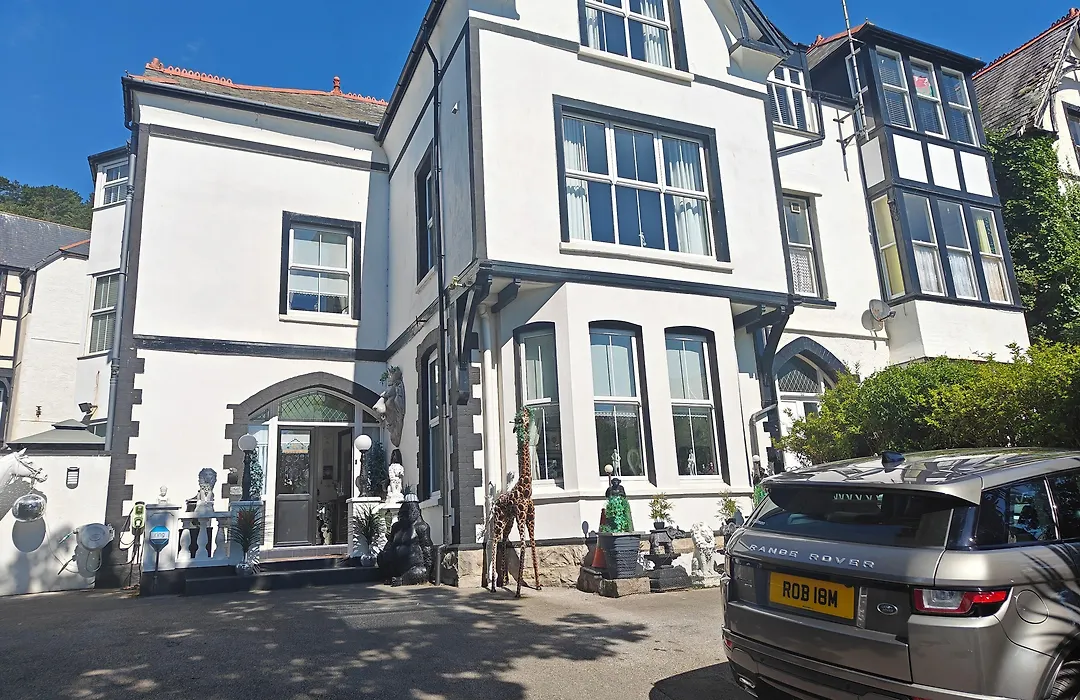Abbey House-1