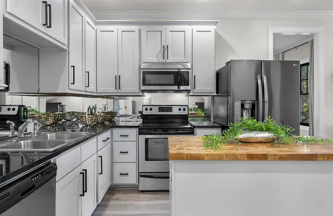 Iris Manor Luxury Modern Stay Near Uab-1