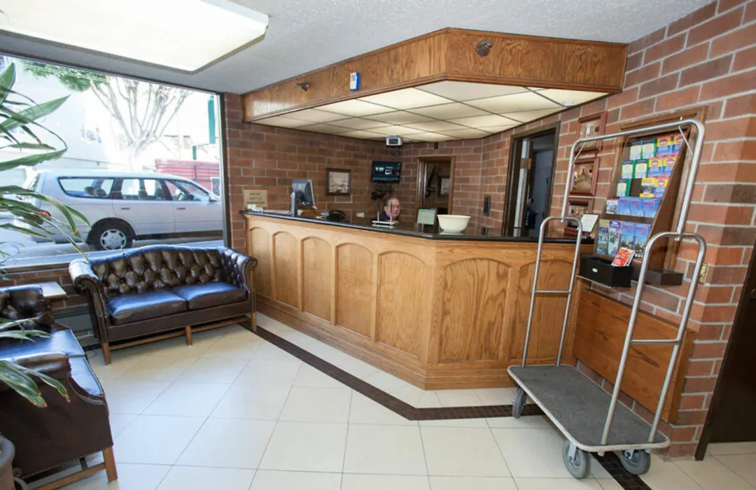 Columbus Inn-1