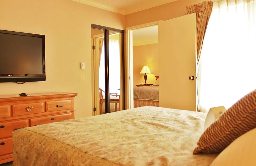 Columbus Inn-1
