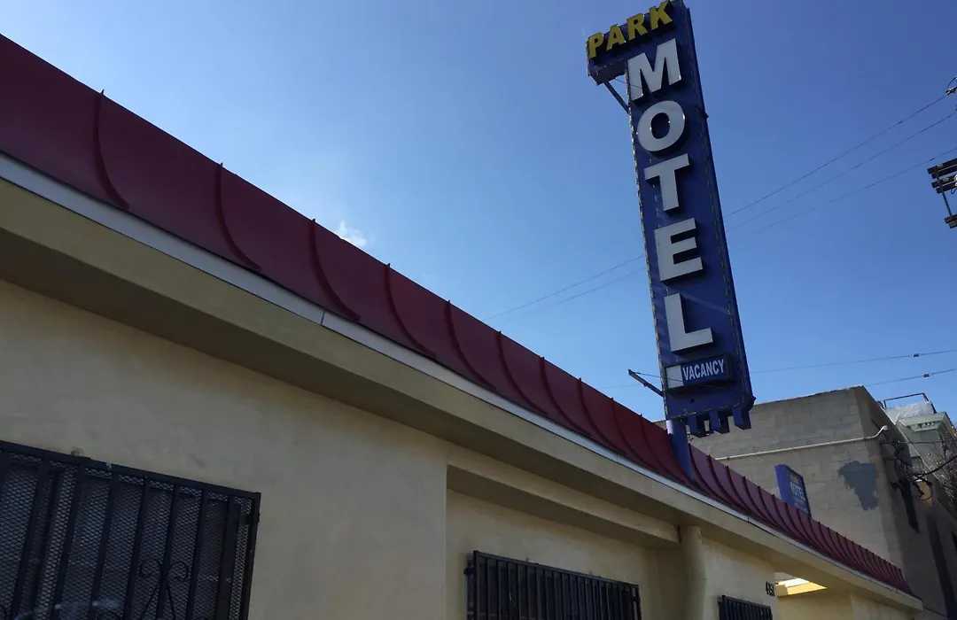 Park Motel-1