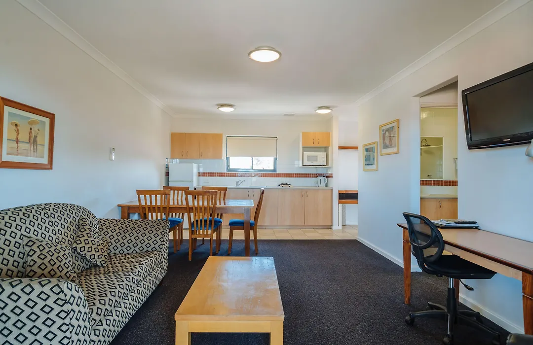 Canning Bridge Auto Lodge-1