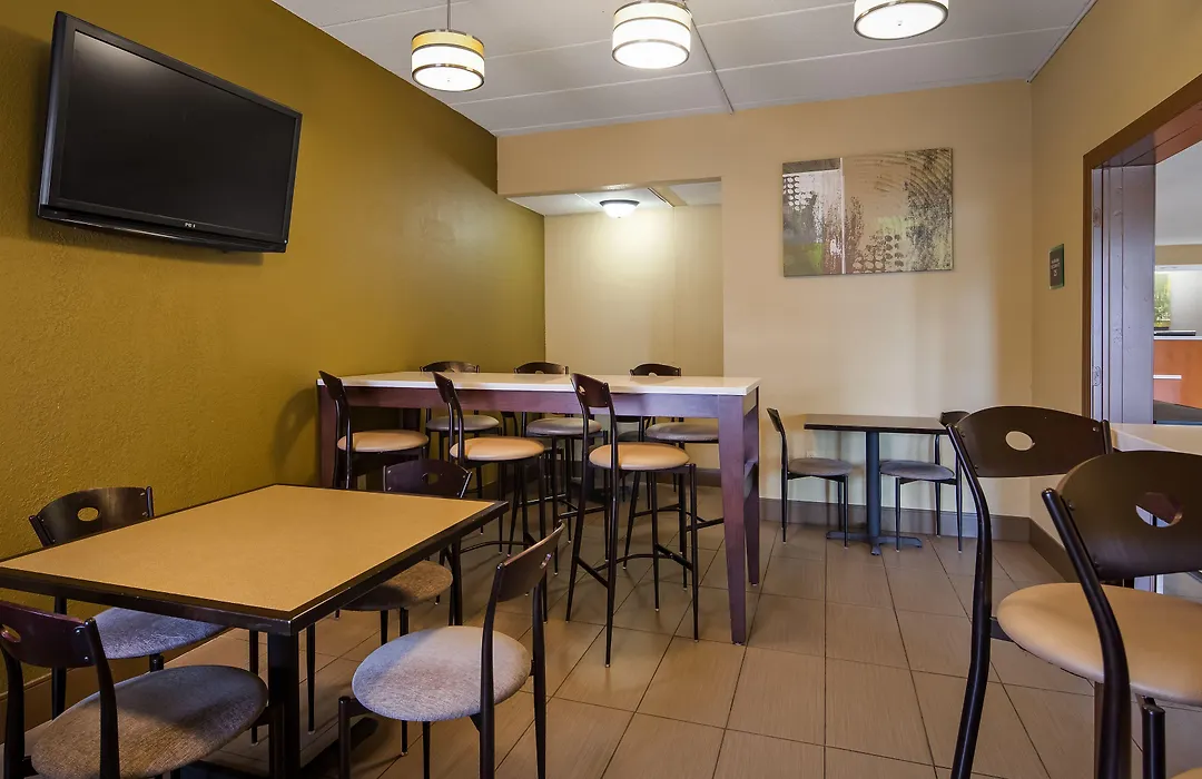 Quality Inn & Suites Southport-1