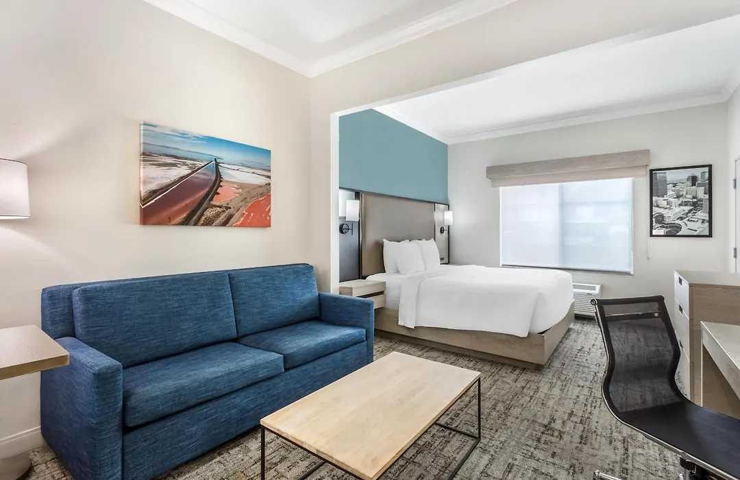 Best Western Plus Airport Inn & Suites-1