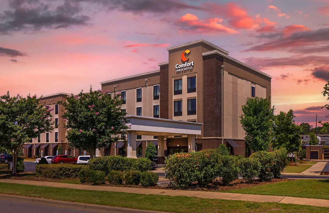 Comfort Inn & Suites At Crossplex Village-1