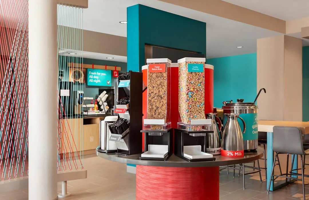 Avid Hotel Traverse City By Ihg-1