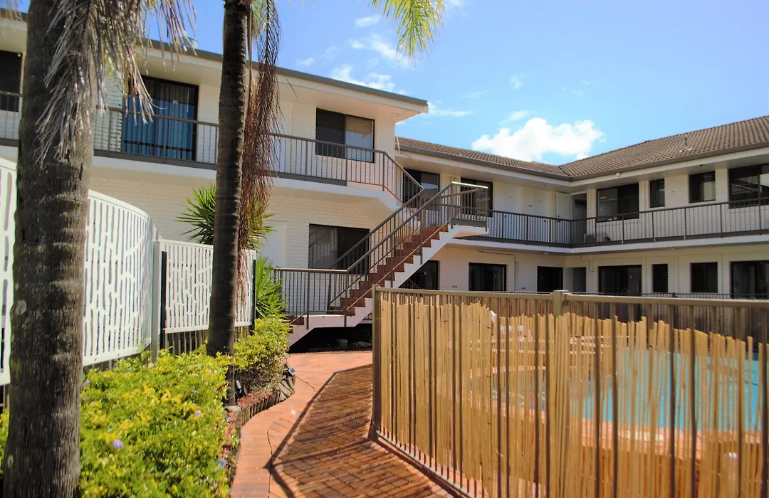Gold Coast Inn-1
