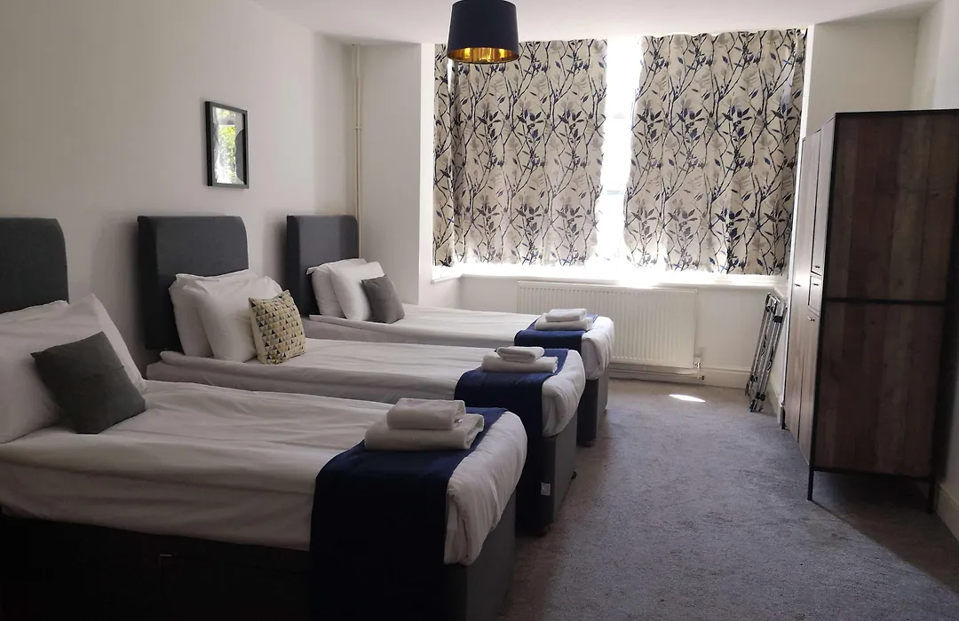 North Cambridge Guesthouse By Payman Club-1