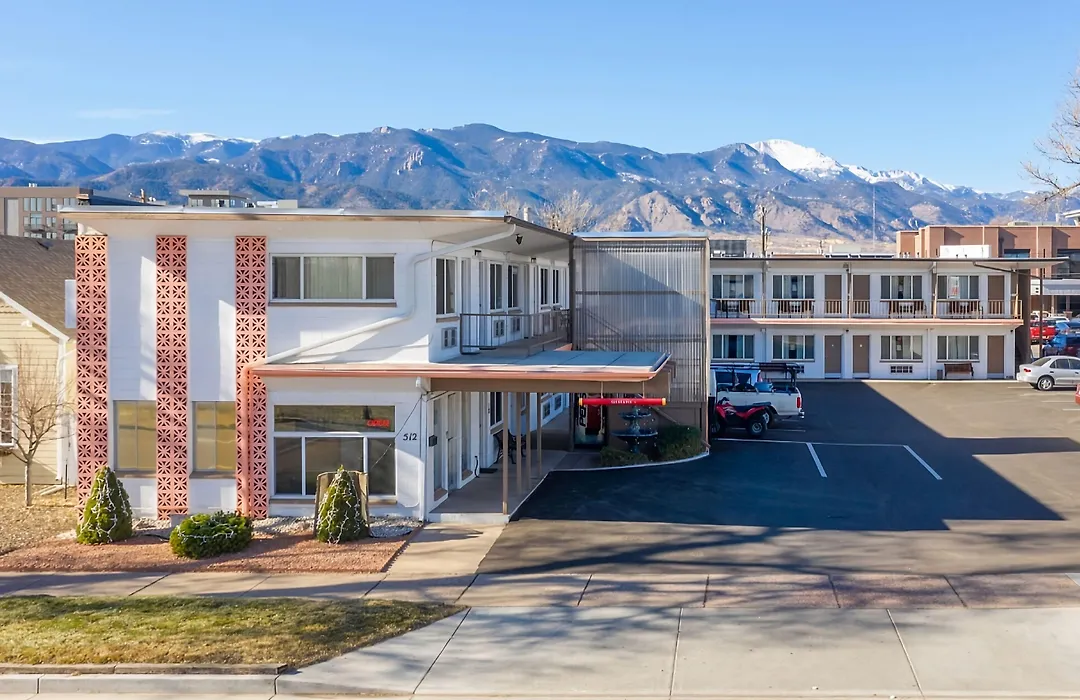 Nevada Flats Hotel-1