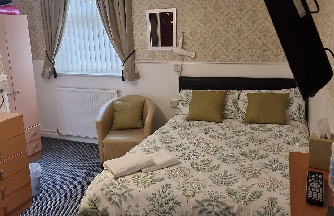 Thornhill Blackpool-1