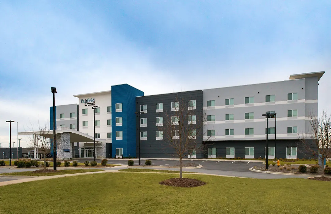 Fairfield Inn & Suites By Marriott Charlotte University Research Park-1