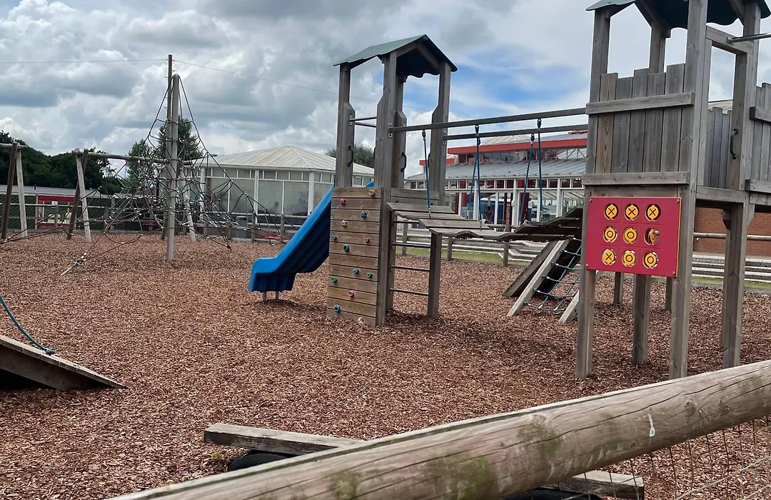Parkdean Static Caravan On Cherry Tree Holiday Park-1