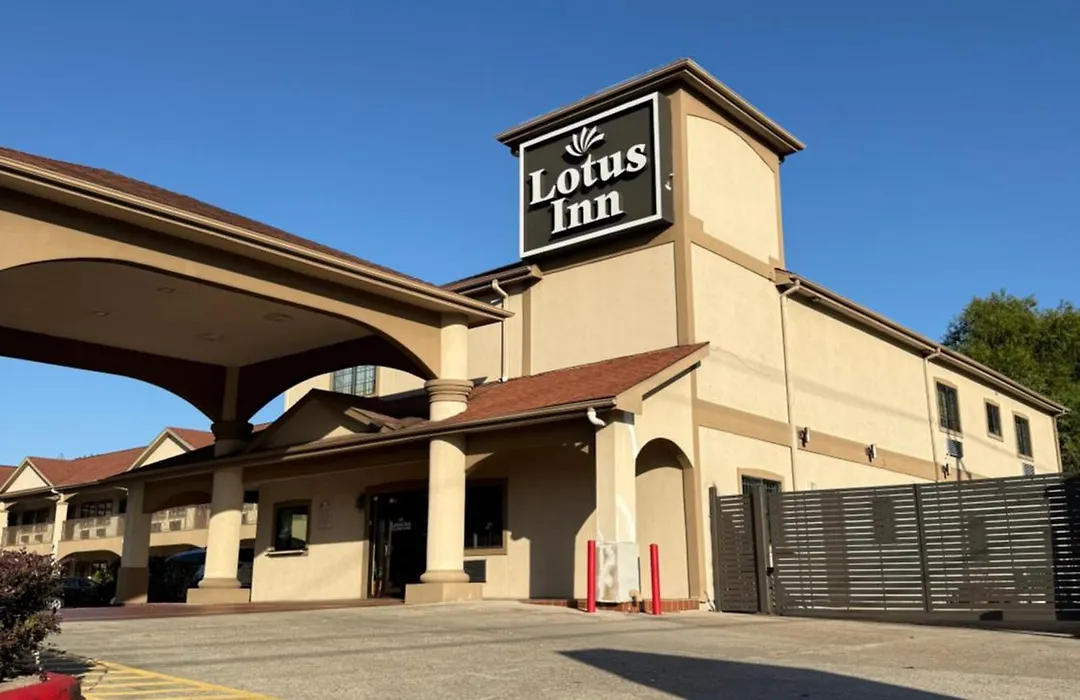 Lotus Inn-1