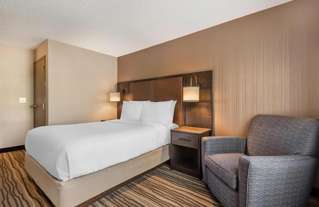 Best Western Plus Calgary Centre Inn-1