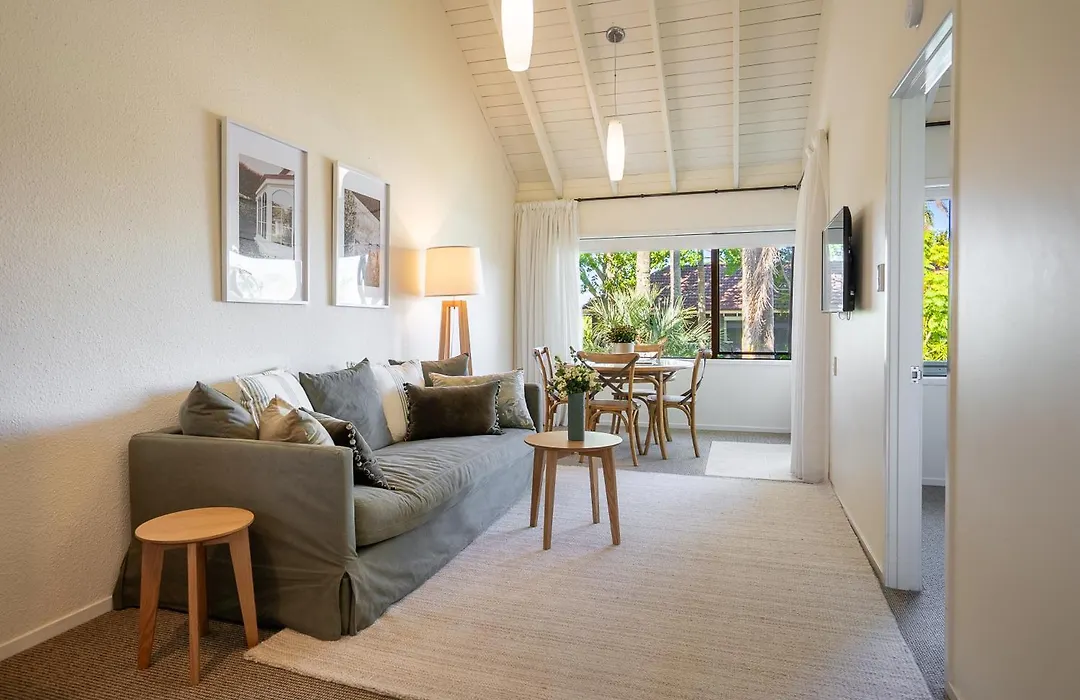 Emerald Inn On Takapuna Beach-1
