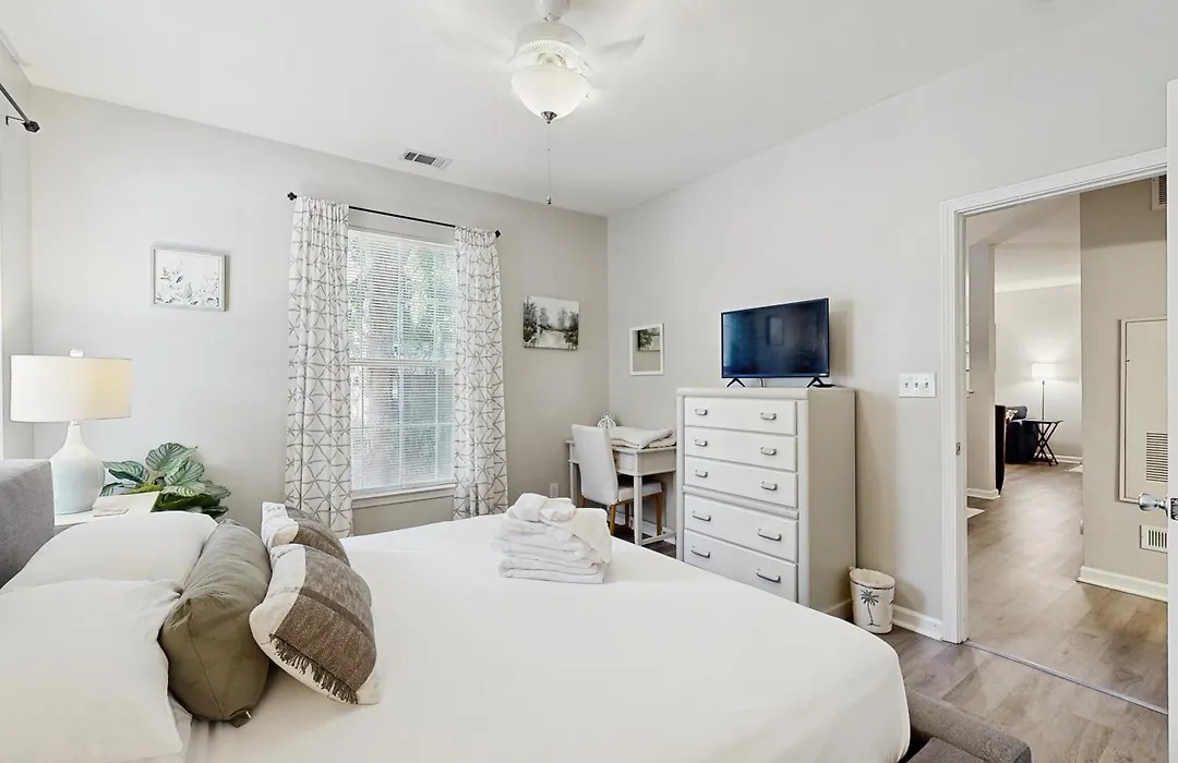 1600 Long Grove #1512 - 30 Day Rental-1