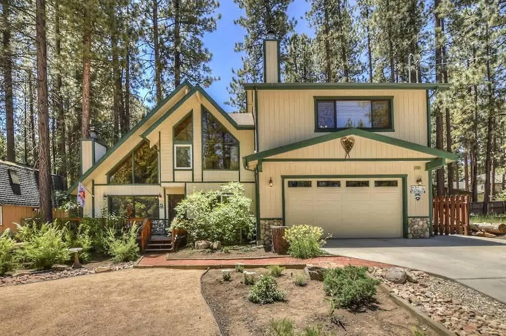 020 - Summit Haus - Big Bear Getaway-1