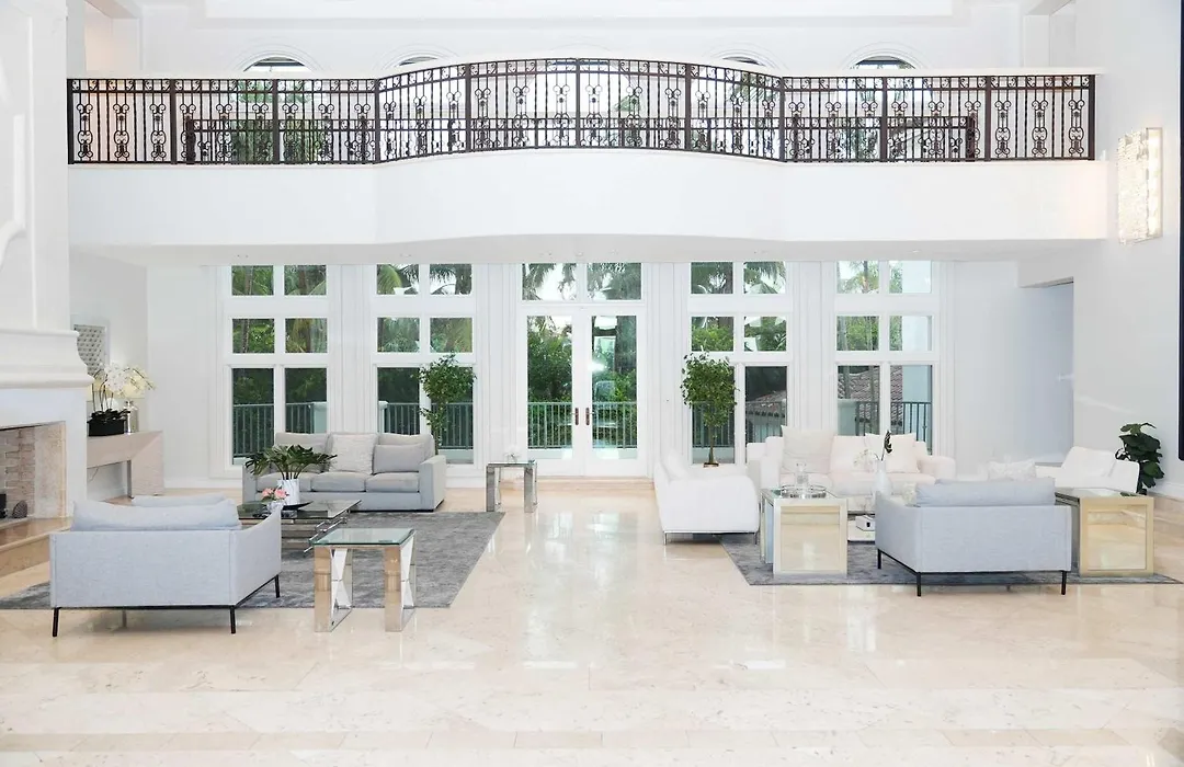 Incredible 9 Bedroom 11 Bath Idlewyld Mansion-1