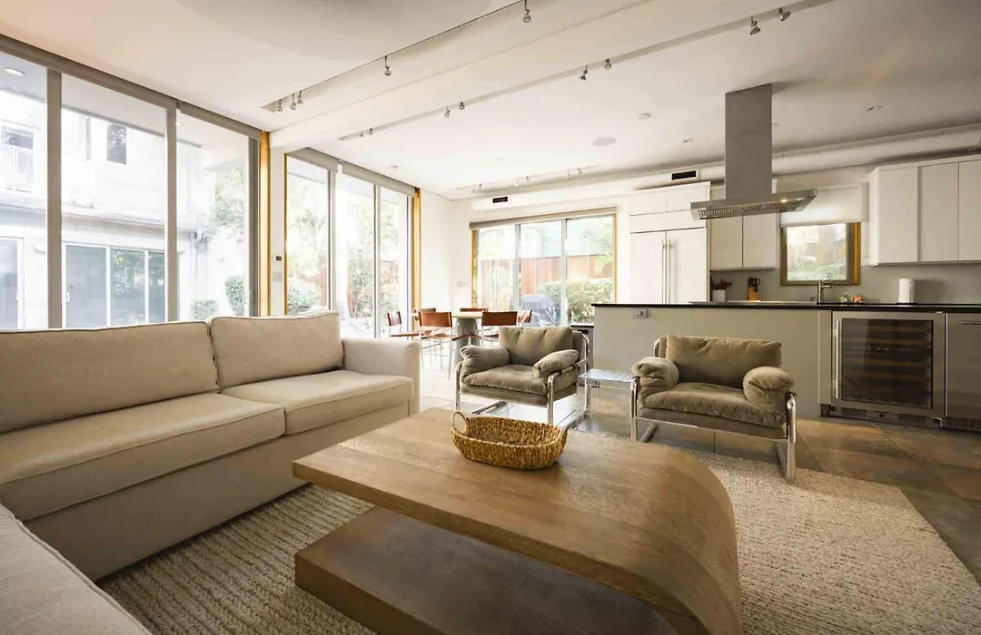 Contra House -Luxury Home With Pool-1