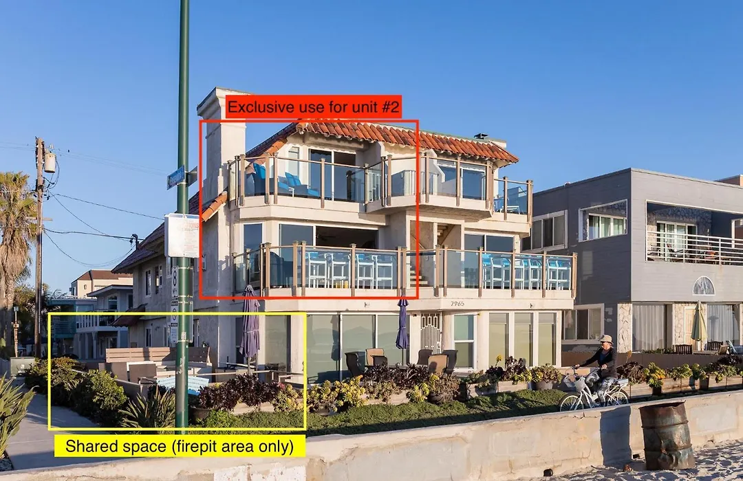 Oceanfront, Two-Level Condo With Stunning View, Decks, Fast Wifi & Fireplace-1