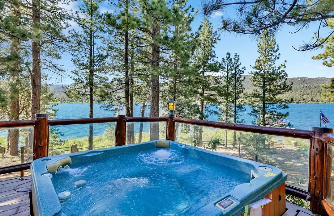 Eagle Point Lake House #2471-1