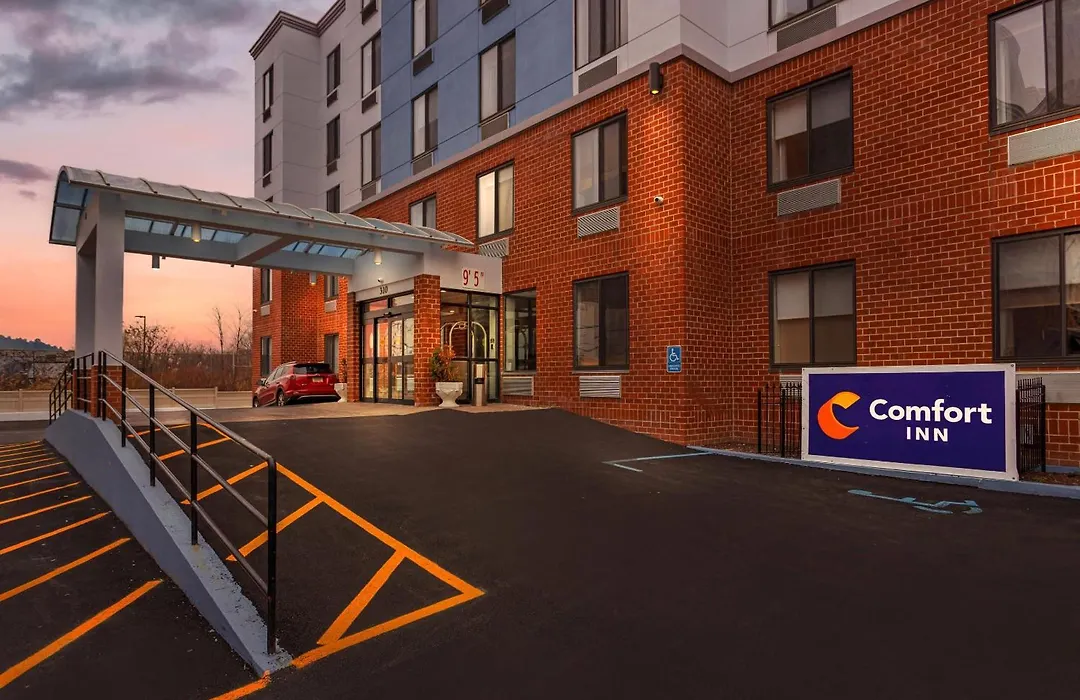Comfort Inn Staten Island-1