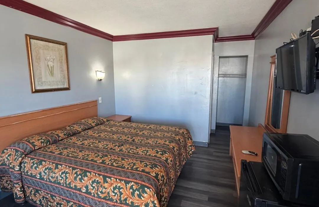 Harbor Inn-1